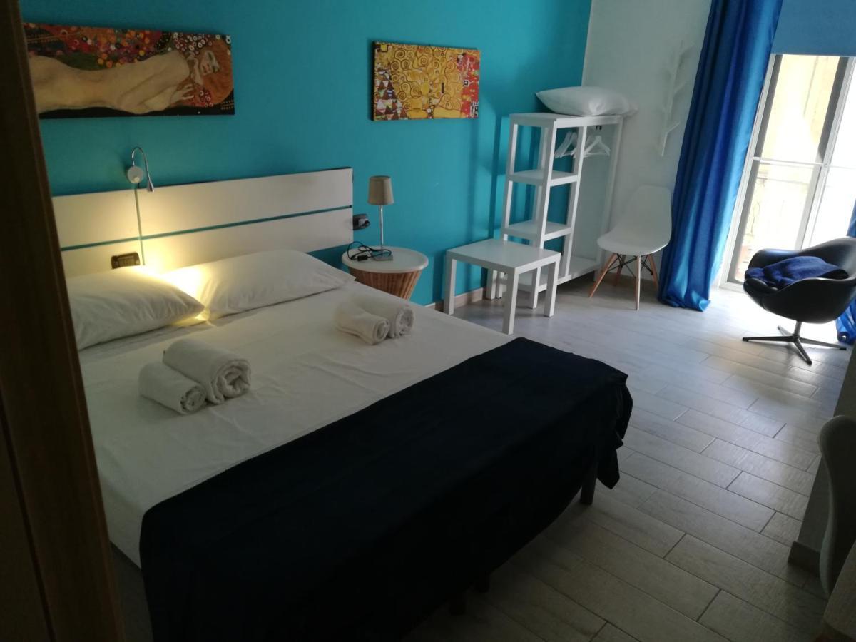 Piazza Castello Bed & Breakfast Santo Stefano Quisquina Bagian luar foto