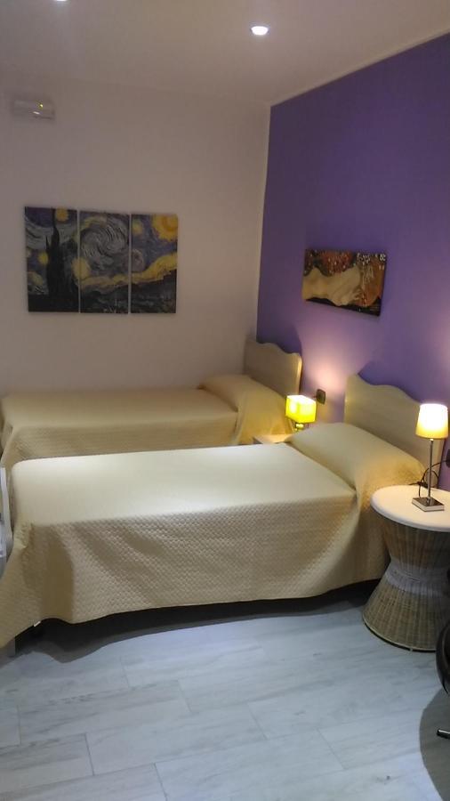 Piazza Castello Bed & Breakfast Santo Stefano Quisquina Bagian luar foto